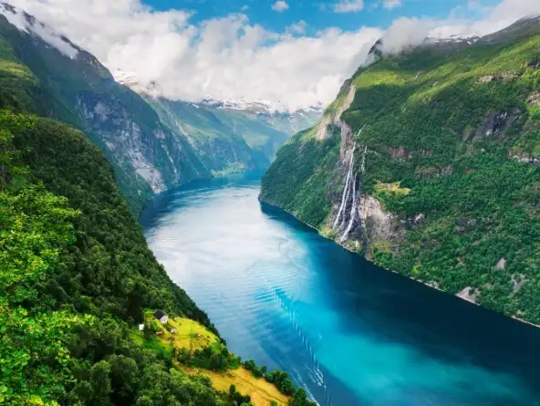 10 Days - Norway's Famous Fjords [Copenhagen to Edinburgh]